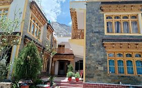 Himalayan Regal House